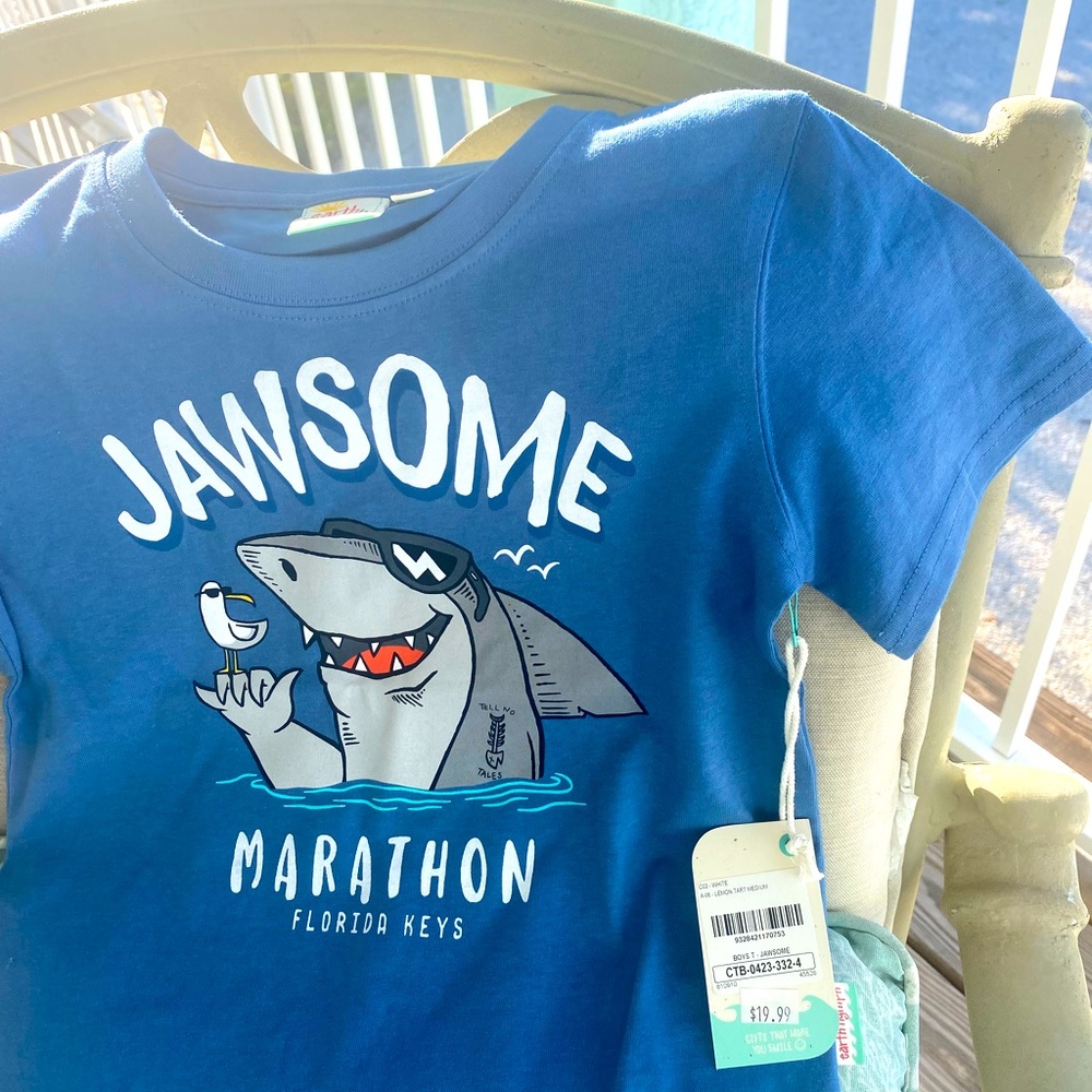 Jawsome Shark Graphic Tee Size 3-4 child , adorable!!! NWT 🐳🐳🐳🐳🐳 NEW !!!! 🪼